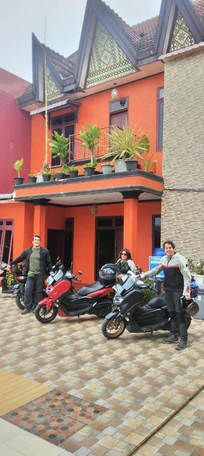 Sapo Karo Rest House Otel Berastagi Dış mekan fotoğraf